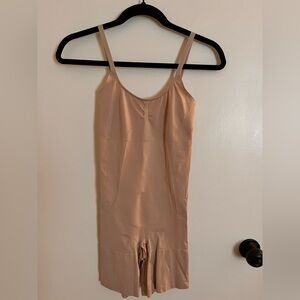Spanx OnCore Shapesuit size M EUC